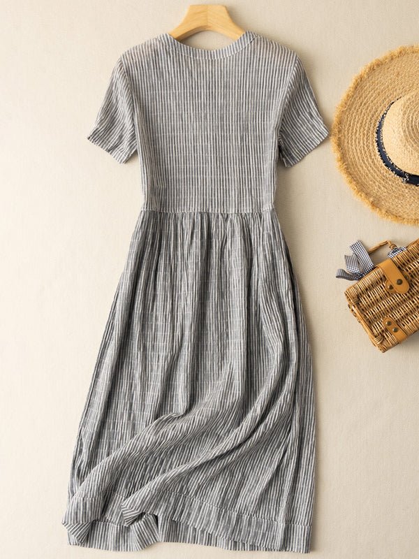 Sophisticated Dress with a Clean Classic Look