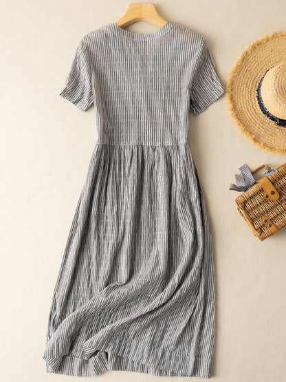 Sophisticated Dress with a Clean Classic Look
