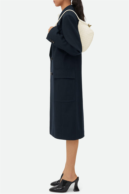 Sophisticated Bag with a Clean Classic Look
