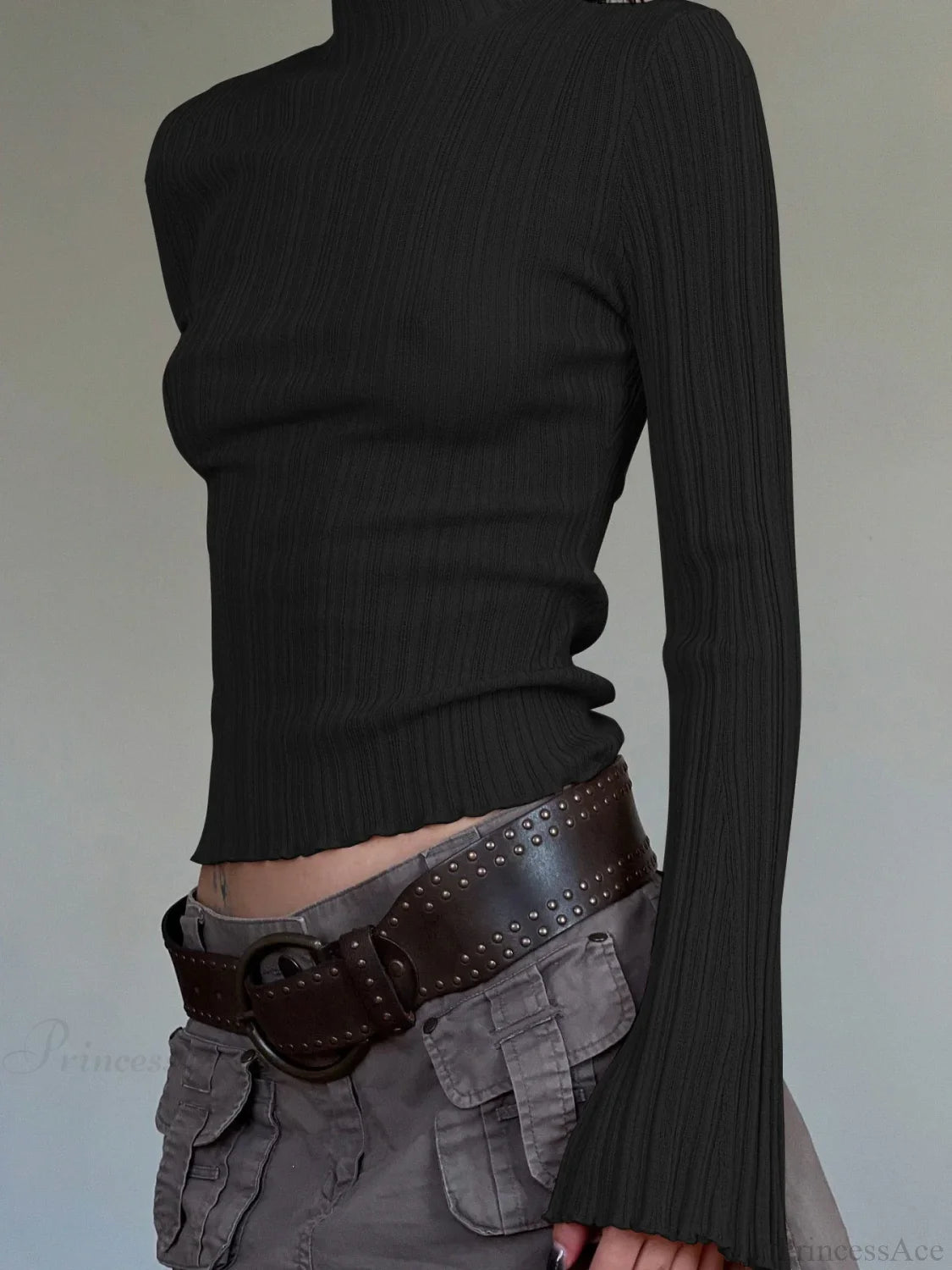 Beautifully Crafted Top in a Classic Style