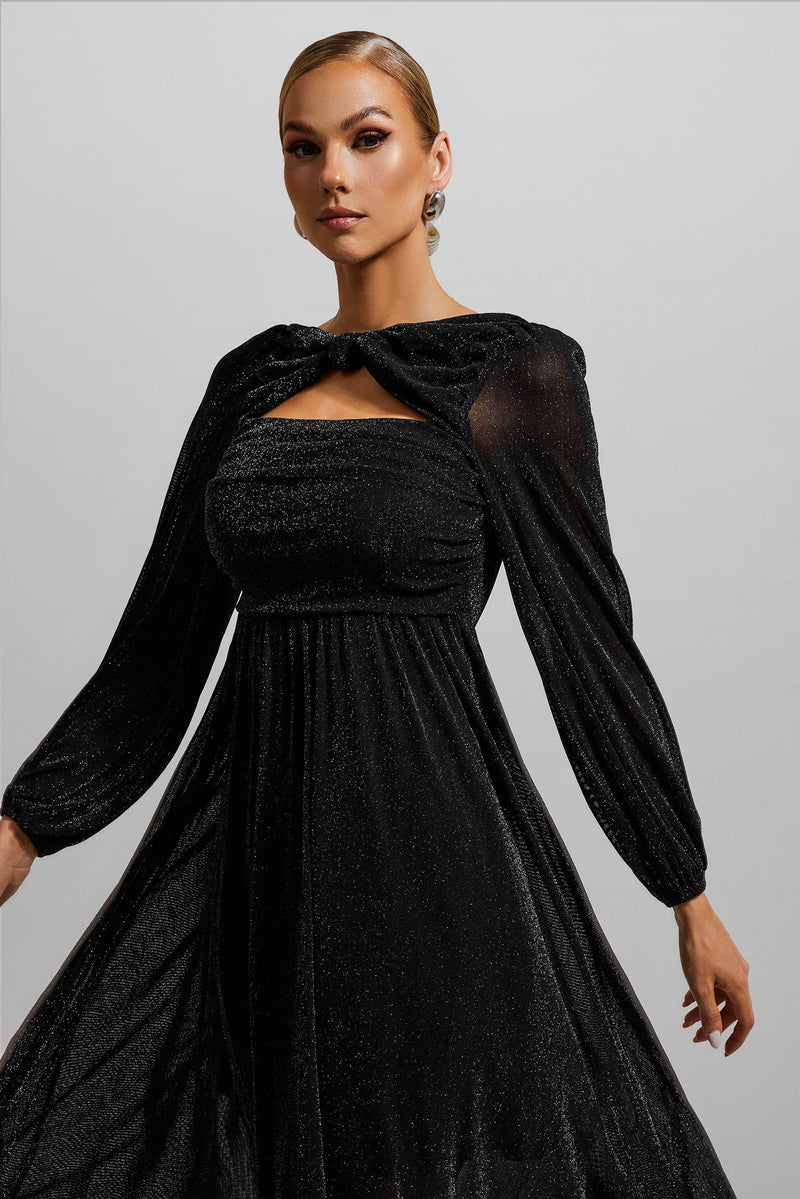 Gracefully Styled Dress for Any Occasion