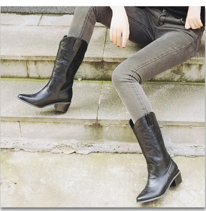 Beautifully Finished Shoes in a Timeless Design