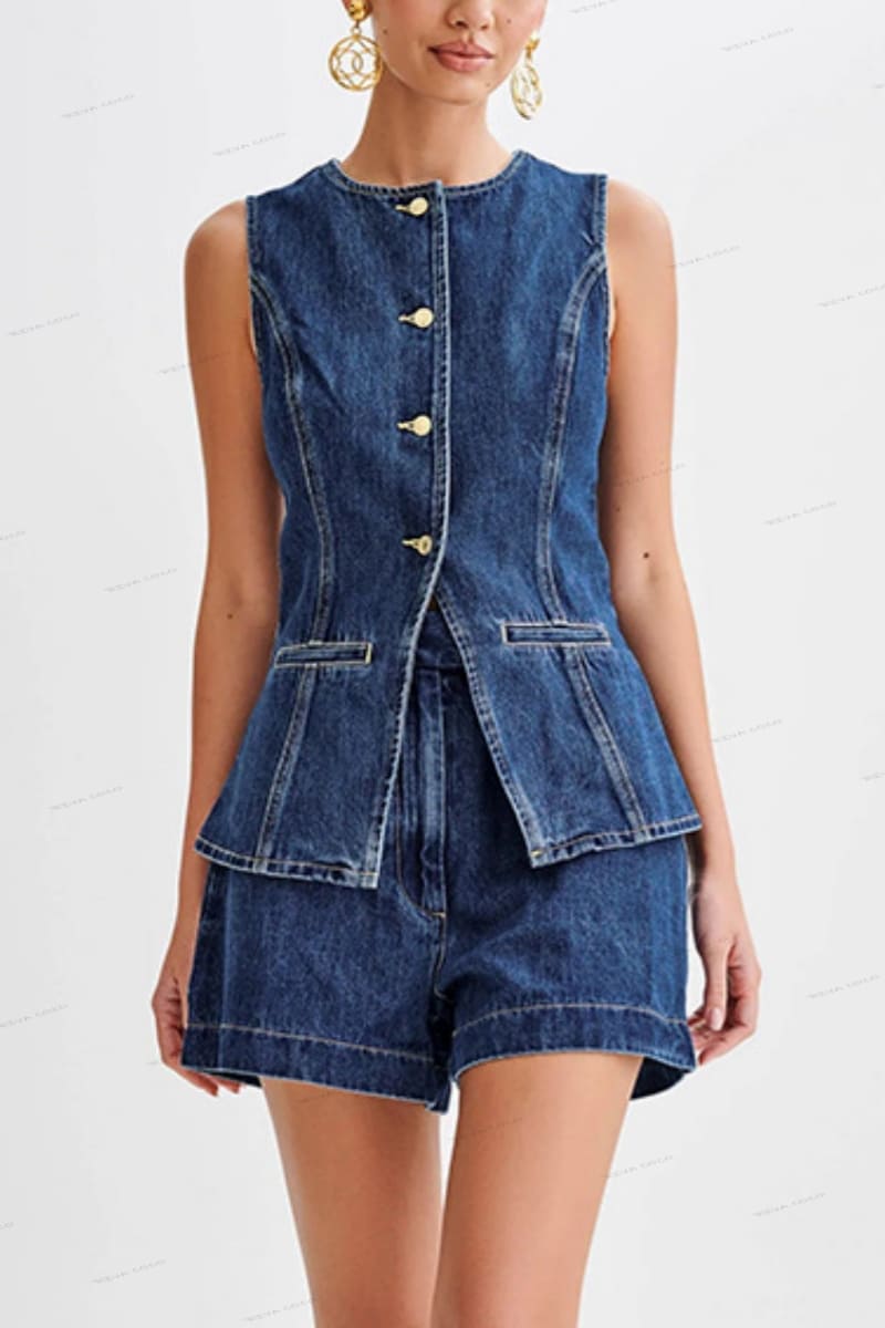 Gracefully Styled Garment for Any Occasion