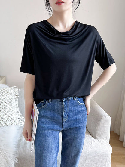 Effortlessly Elegant T-Shirt with a Timeless Design