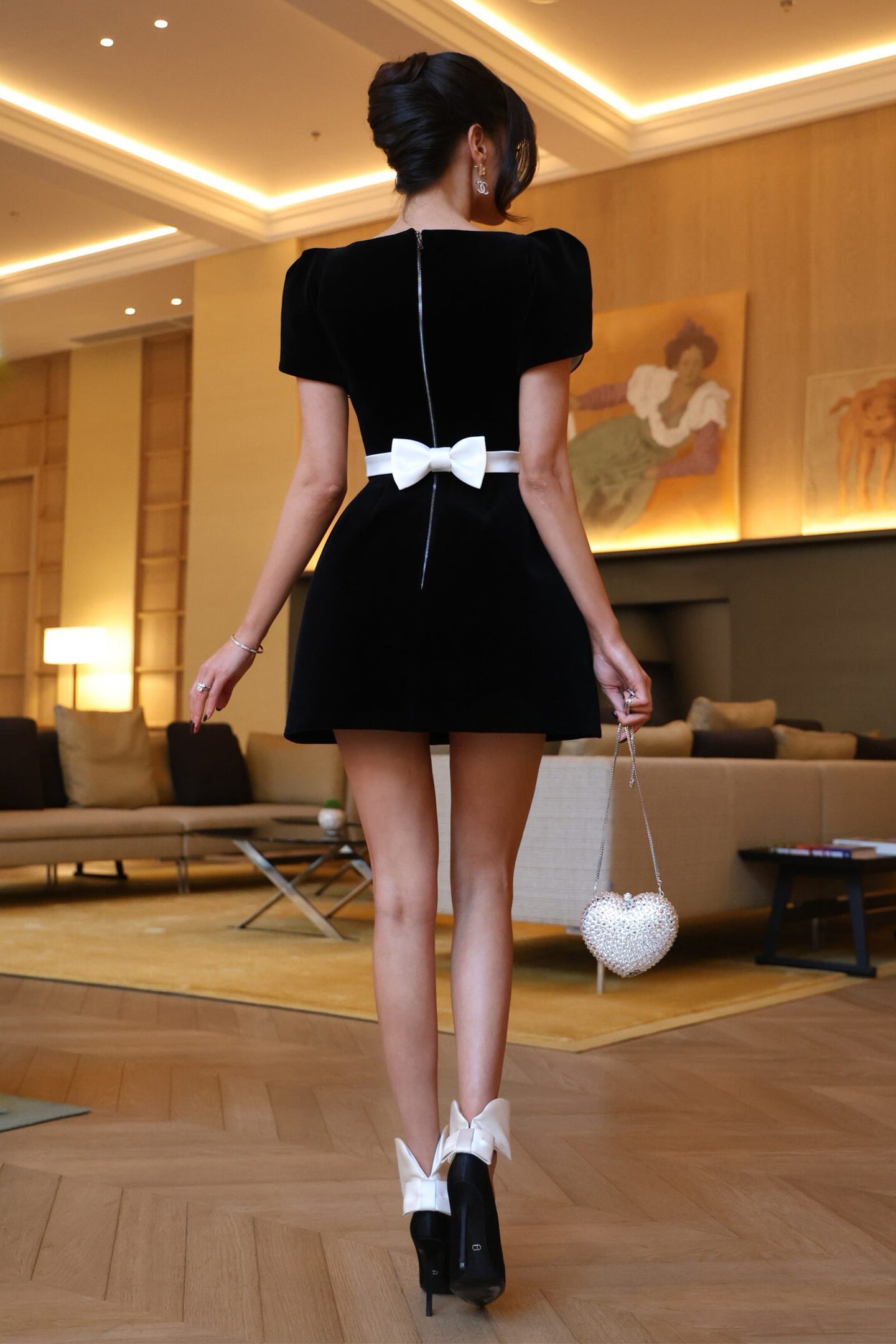 Gracefully Styled Dress for Any Occasion