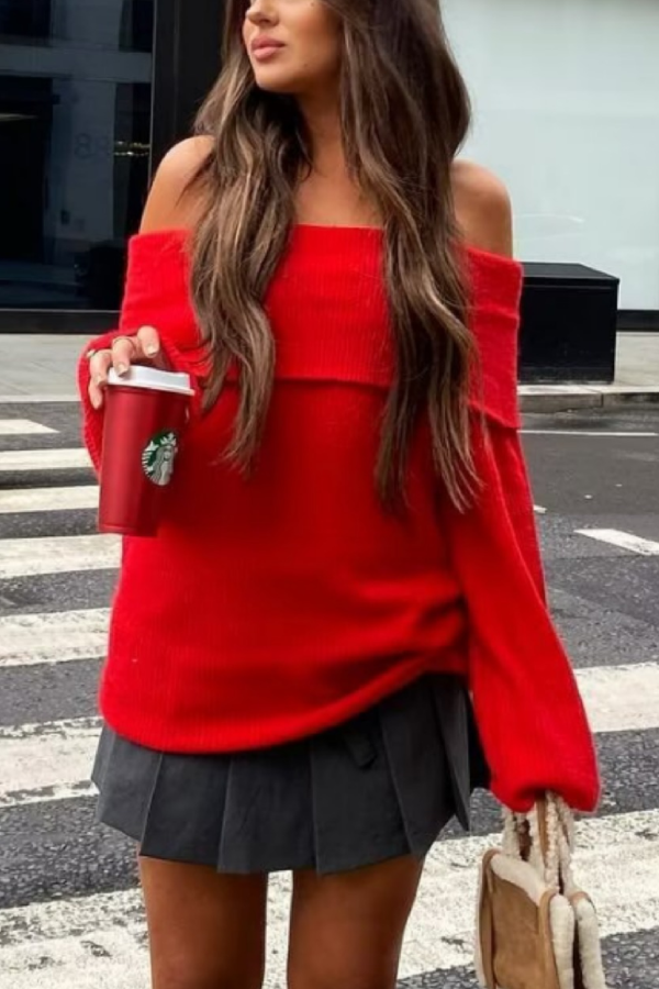 Effortlessly Elegant Sweater with a Timeless Design