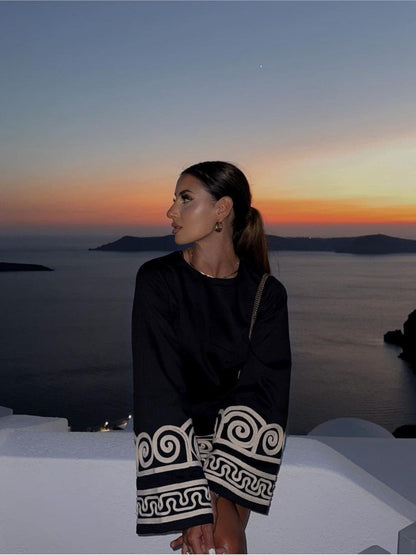Gracefully Styled Dress for Any Occasion