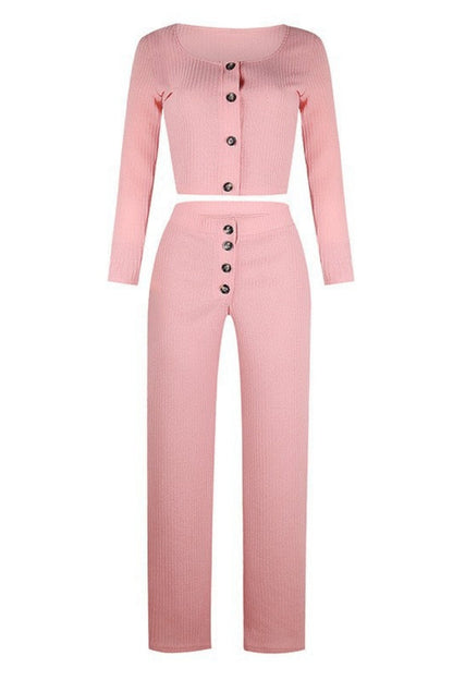 Polished Pants with an Effortless Classic Look
