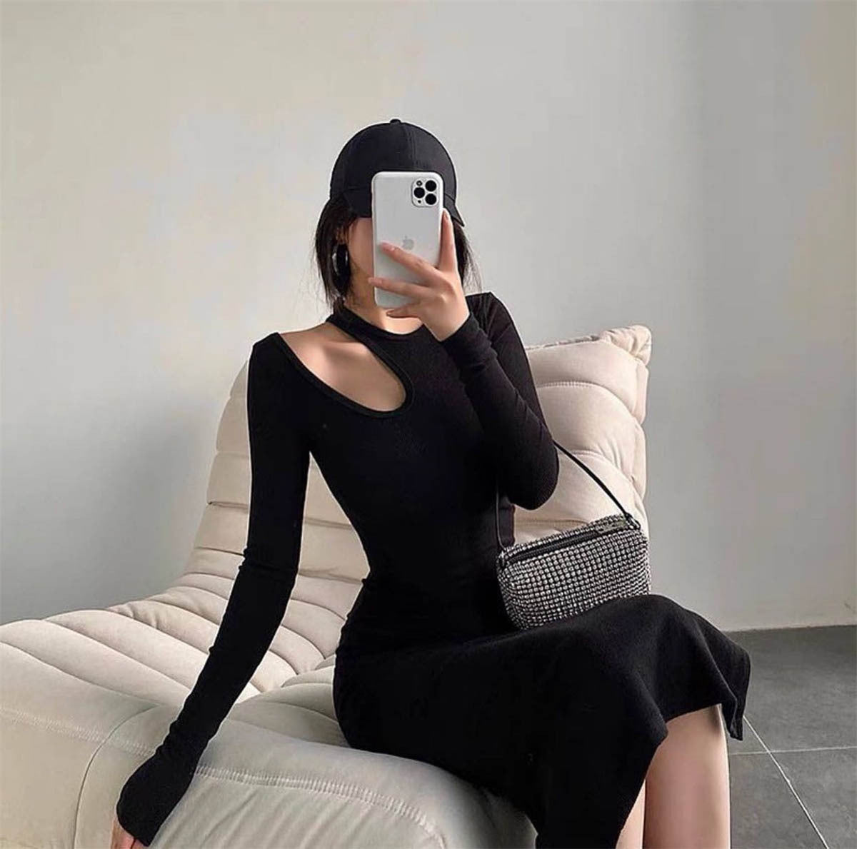 Beautifully Crafted Dress in a Classic Style