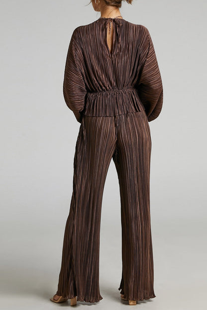 Well Tailored Garment with a Graceful Silhouette