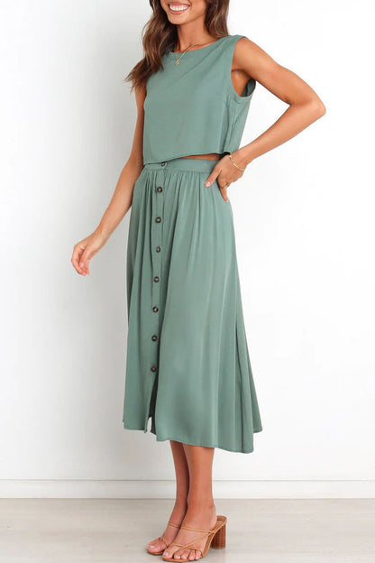 Gracefully Styled Garment for Any Occasion