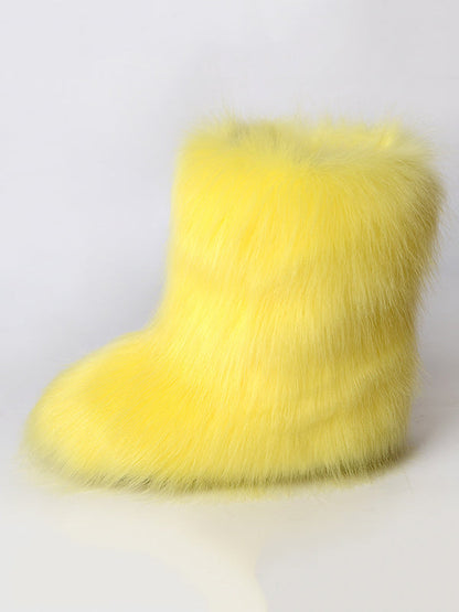 Effortlessly Elegant Boots with a Timeless Design
