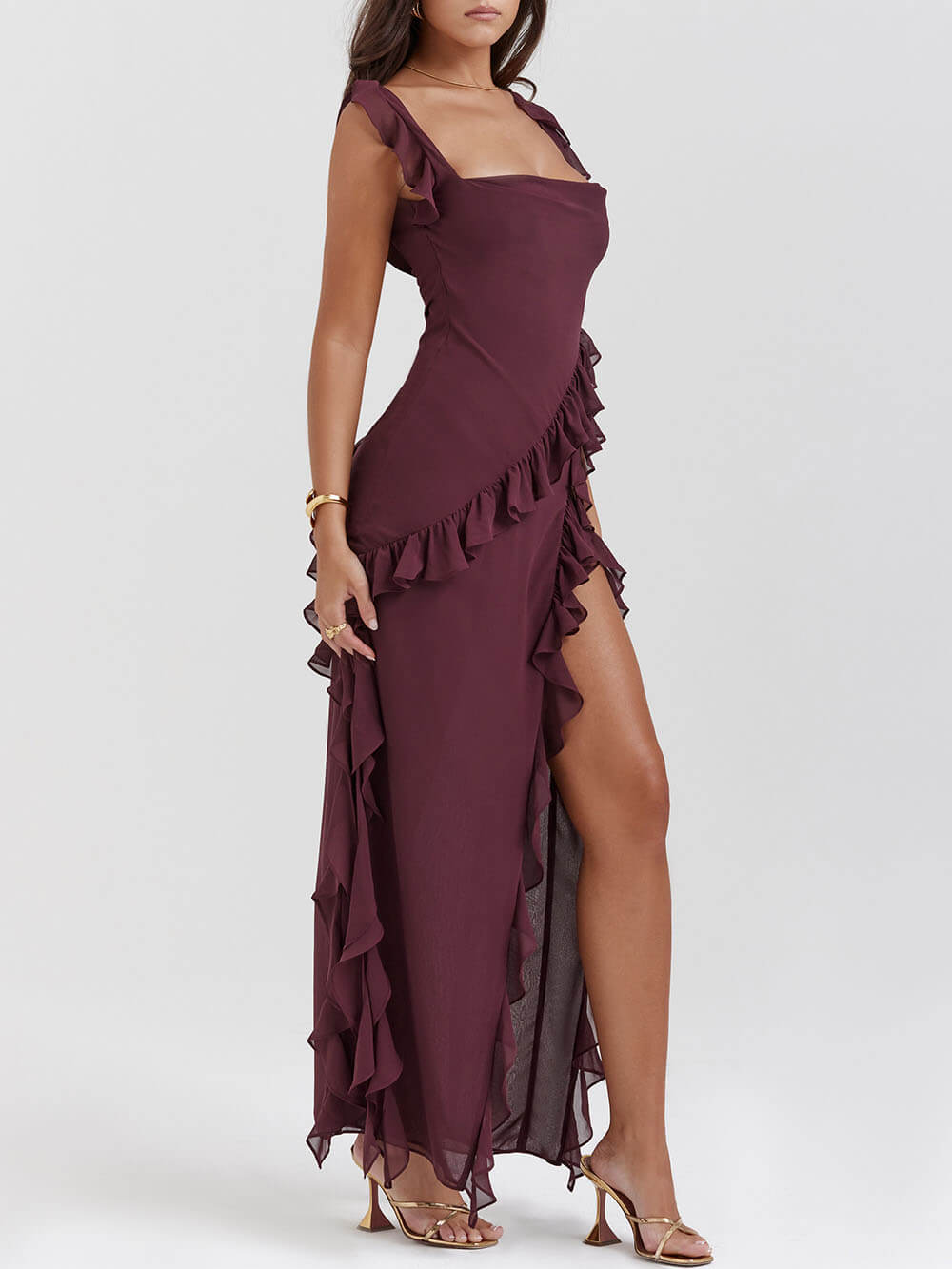 Gracefully Styled Dress for Any Occasion