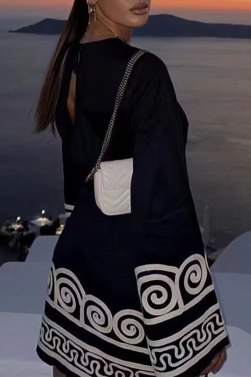Beautifully Finished Dress in a Timeless Design