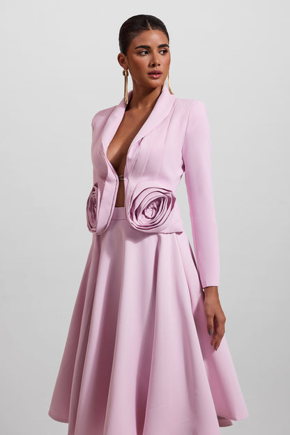 Sophisticated Garment with a Clean Classic Look