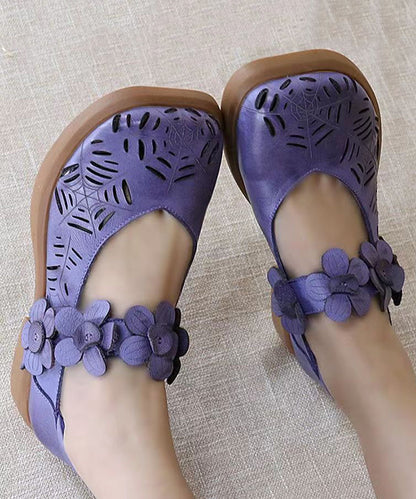 Effortlessly Elegant Sandals with a Timeless Design