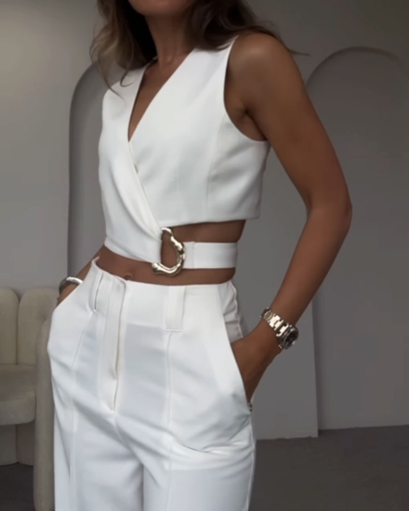Elegantly Styled Pants for Everyday Wear