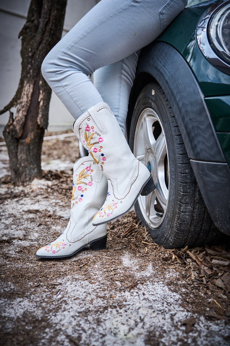 Beautifully Crafted Boots in a Classic Style