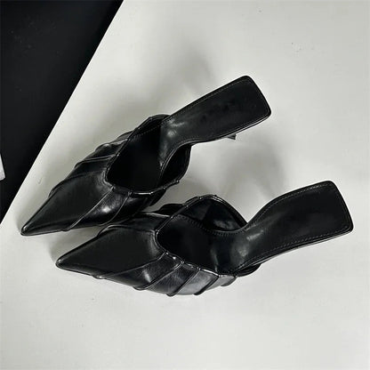 A Vintage Style Heels with Delicate Timeless Details