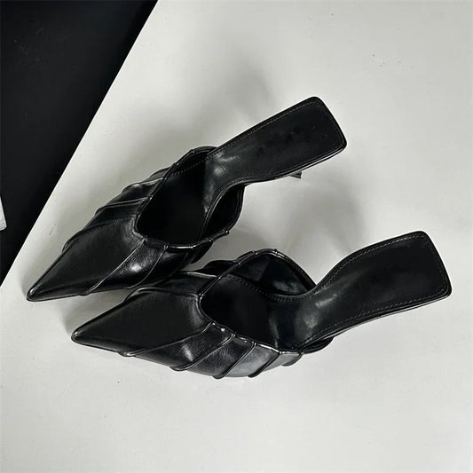 A Vintage Style Heels with Delicate Timeless Details