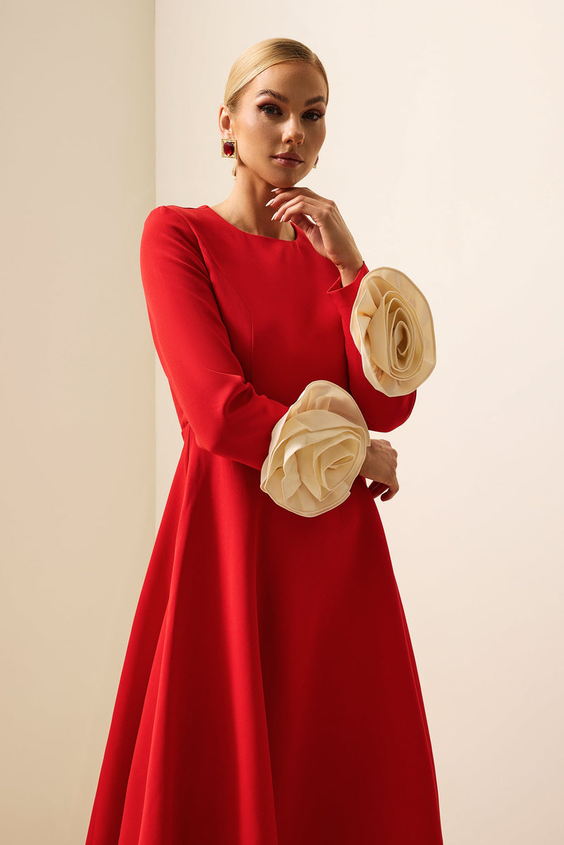 Effortlessly Elegant Dress with a Timeless Design