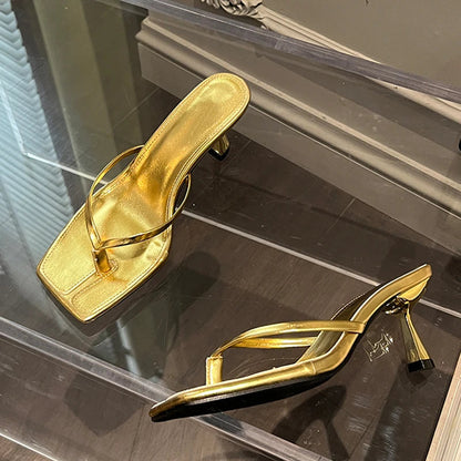 Well Tailored Heels with a Graceful Silhouette