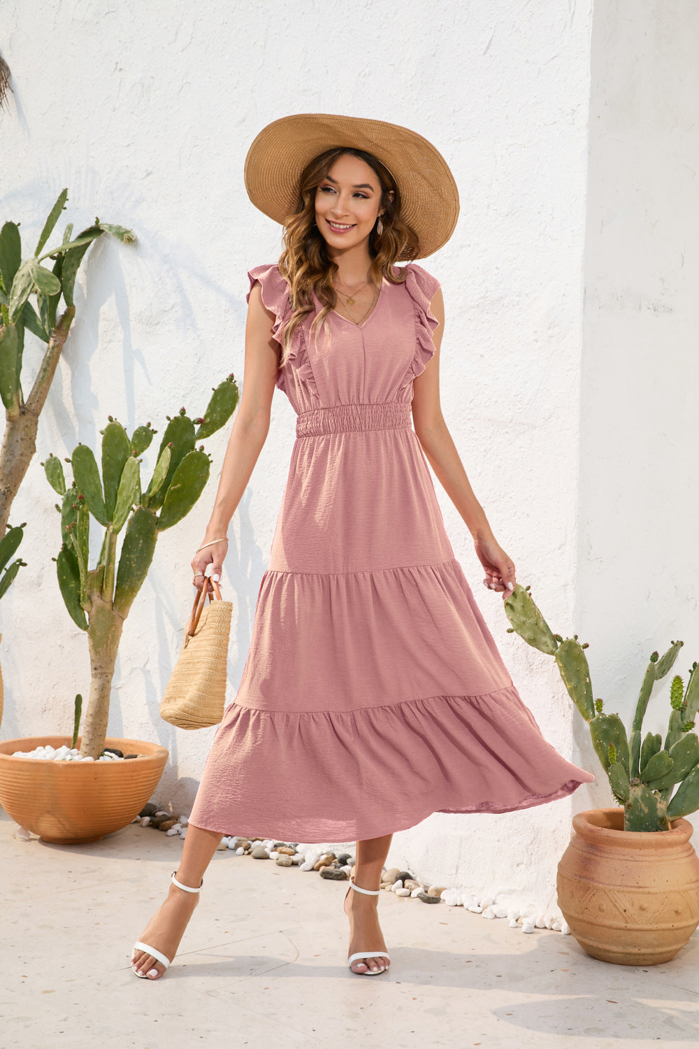 Beautifully Finished Dress in a Timeless Design