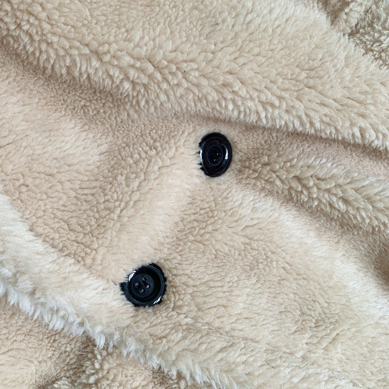Gracefully Styled Coat for Any Occasion