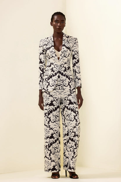 Elegantly Styled Pants for Everyday Wear