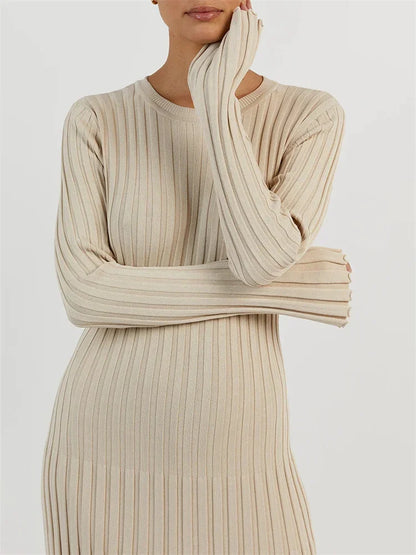 Sophisticated Dress with a Clean Classic Look