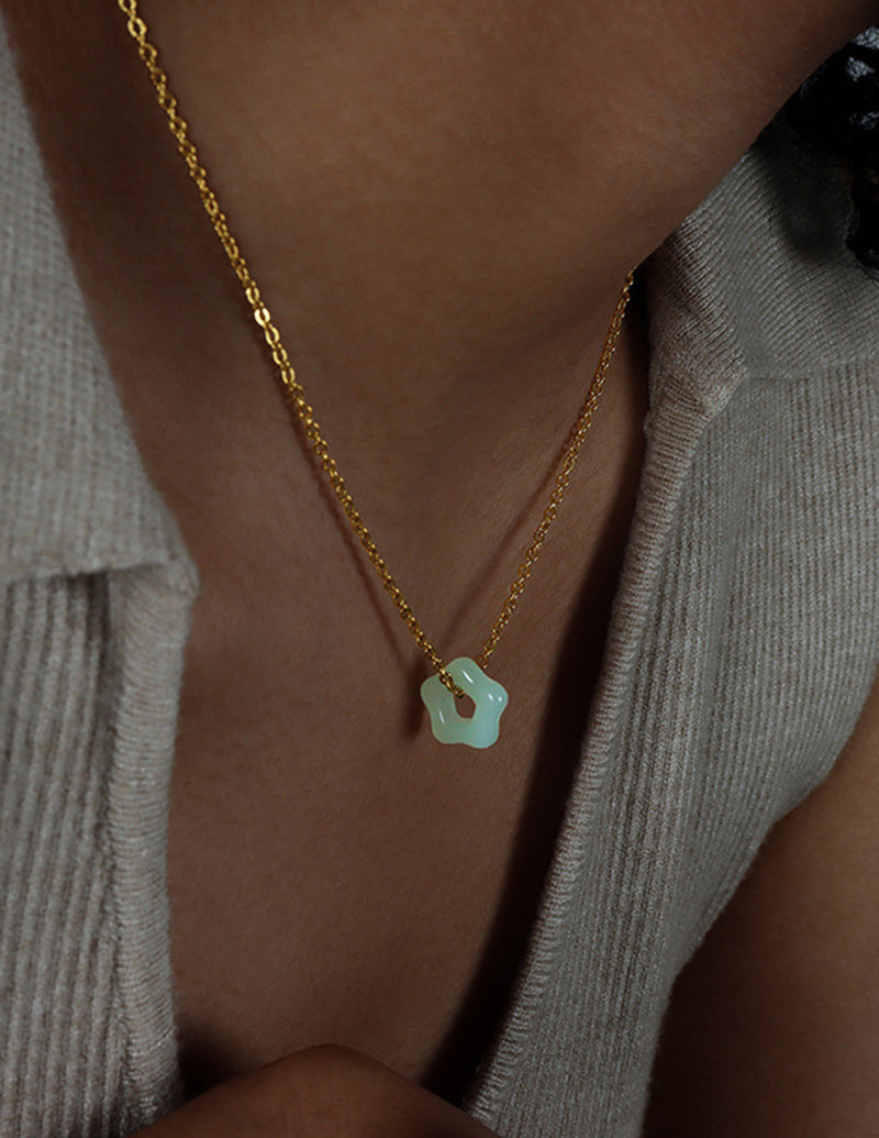 Beautifully Finished Garment in a Timeless Design