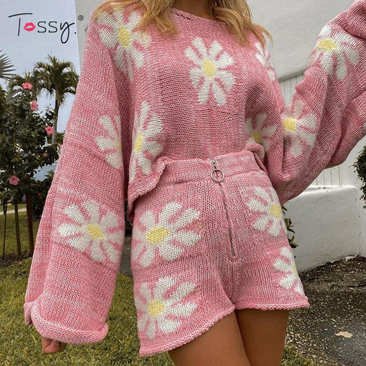 Effortlessly Elegant Sweater with a Timeless Design