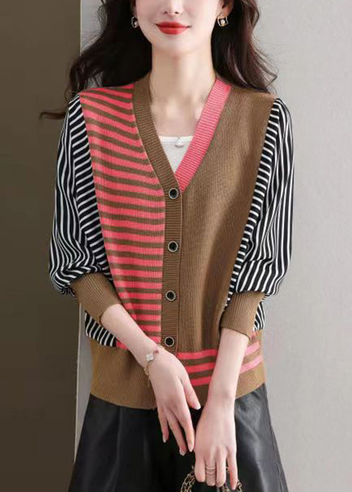 Classic Vintage Cardigan with a Flattering Fit