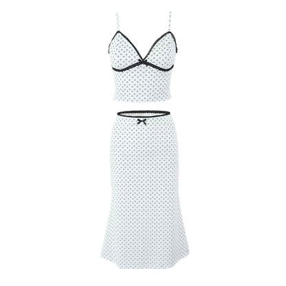 Sophisticated Garment with a Clean Classic Look