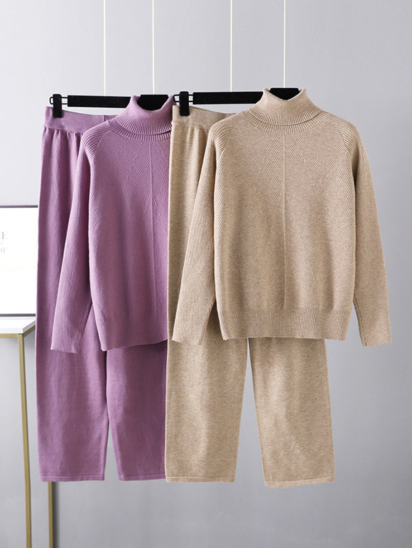 Well Tailored Sweater with a Graceful Silhouette