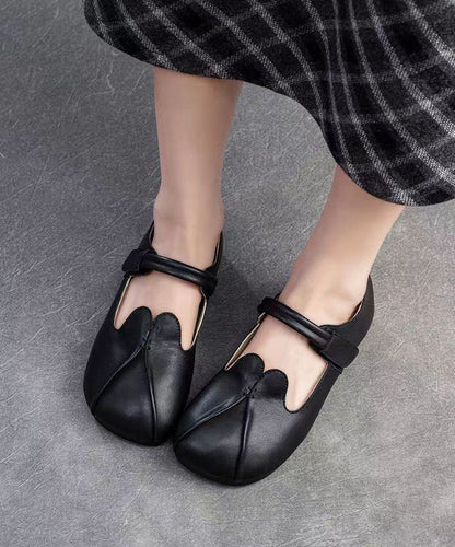 Polished Shoes with an Effortless Classic Look