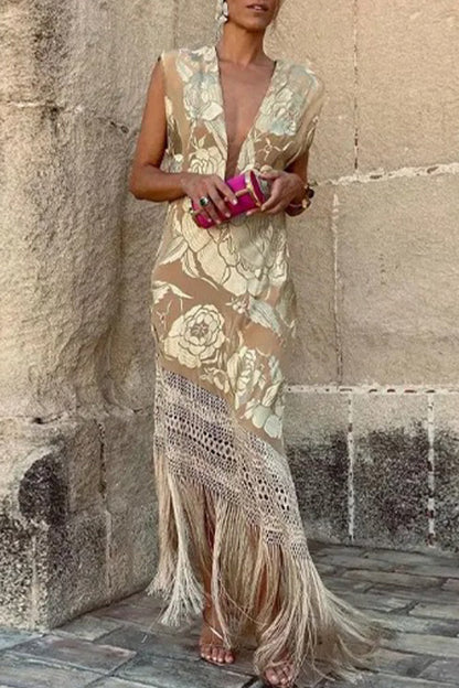 Sophisticated Dress with a Clean Classic Look