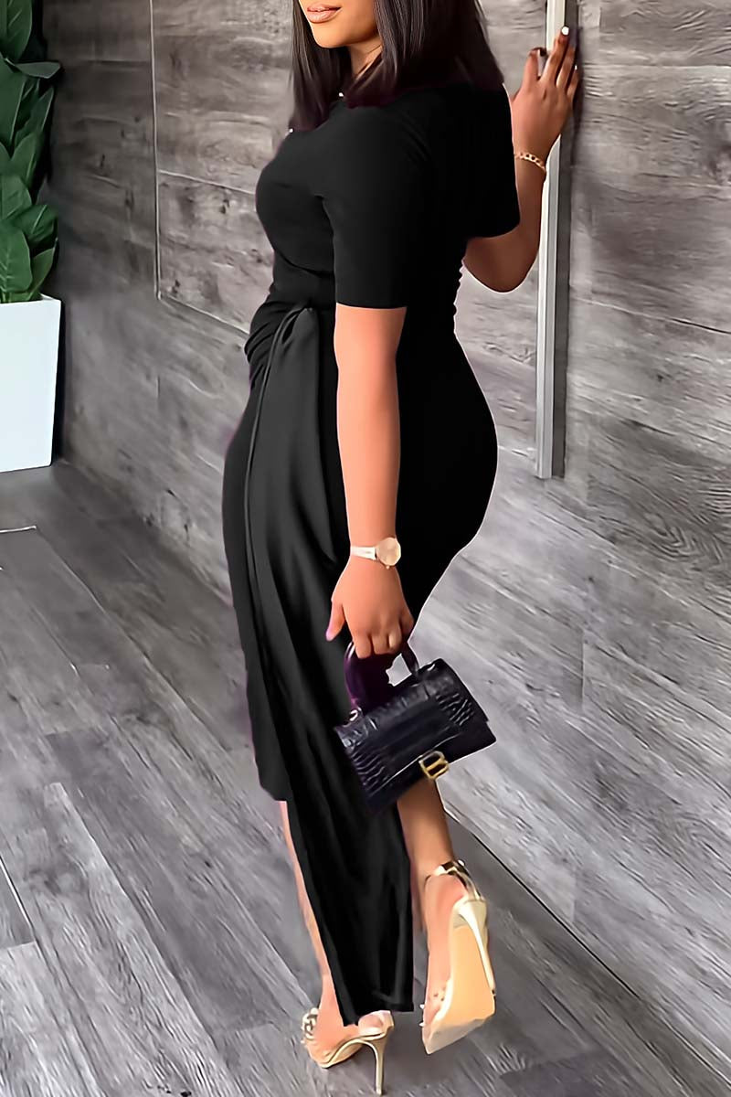 Beautifully Finished Dress in a Timeless Design
