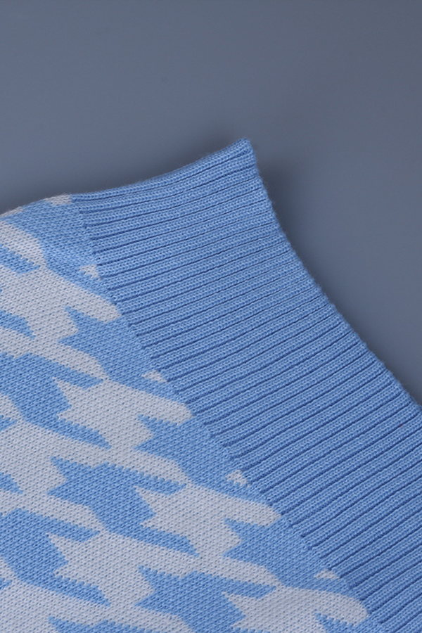 Beautifully Finished Sweater in a Timeless Design