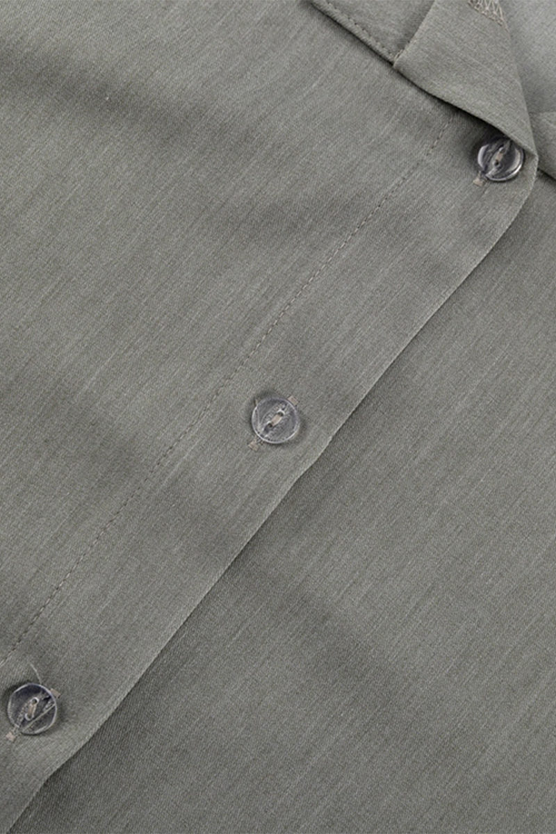 Well Tailored Garment with a Graceful Silhouette