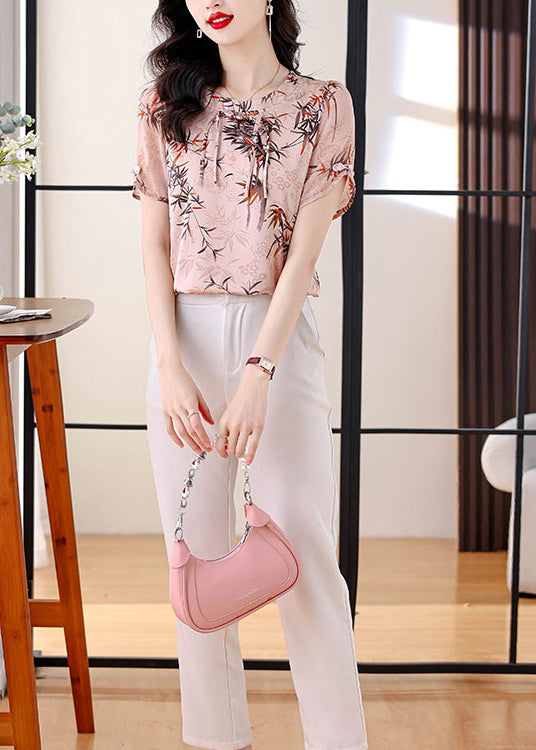 Effortlessly Elegant Top with a Timeless Design