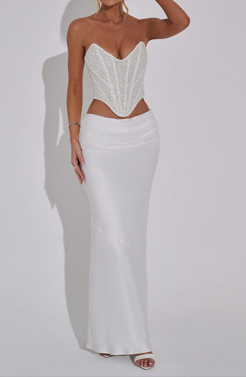 Polished Garment with an Effortless Classic Look