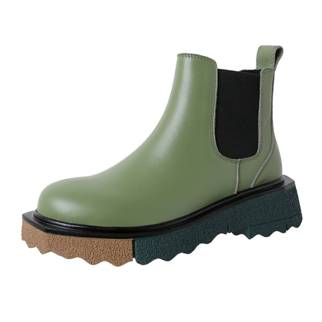Elegantly Styled Boots for Everyday Wear
