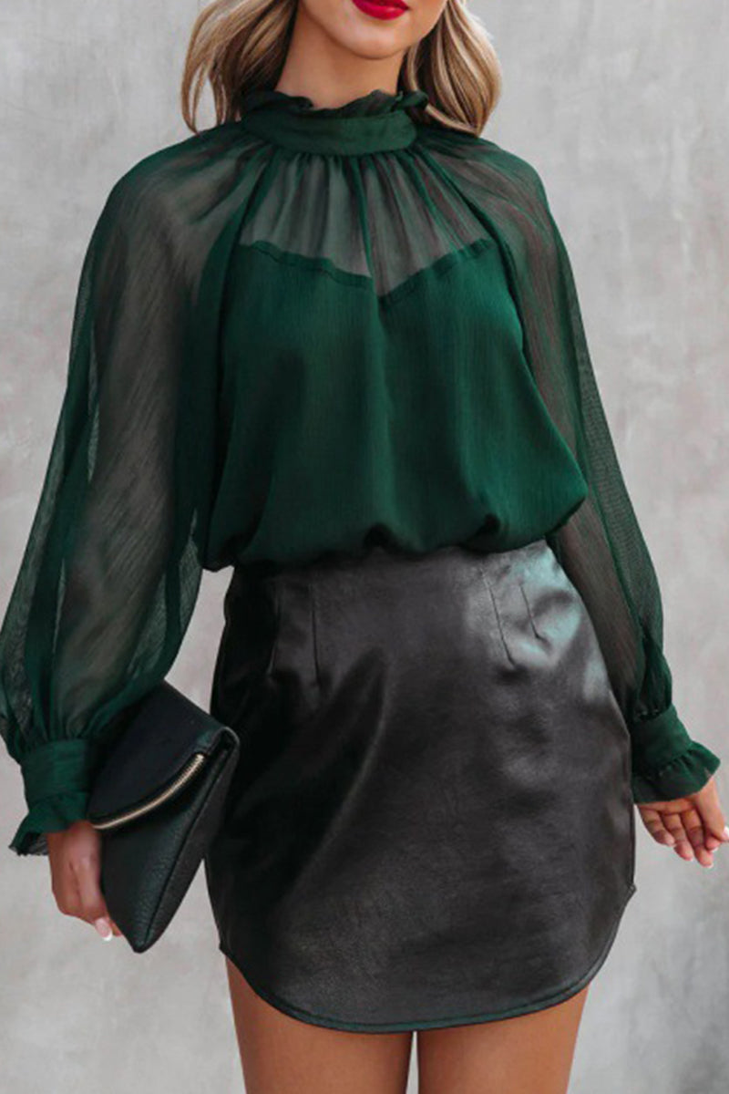 Polished Top with an Effortless Classic Look