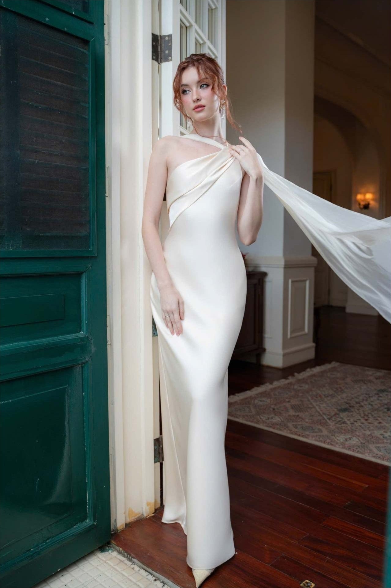 Sophisticated Dress with a Clean Classic Look