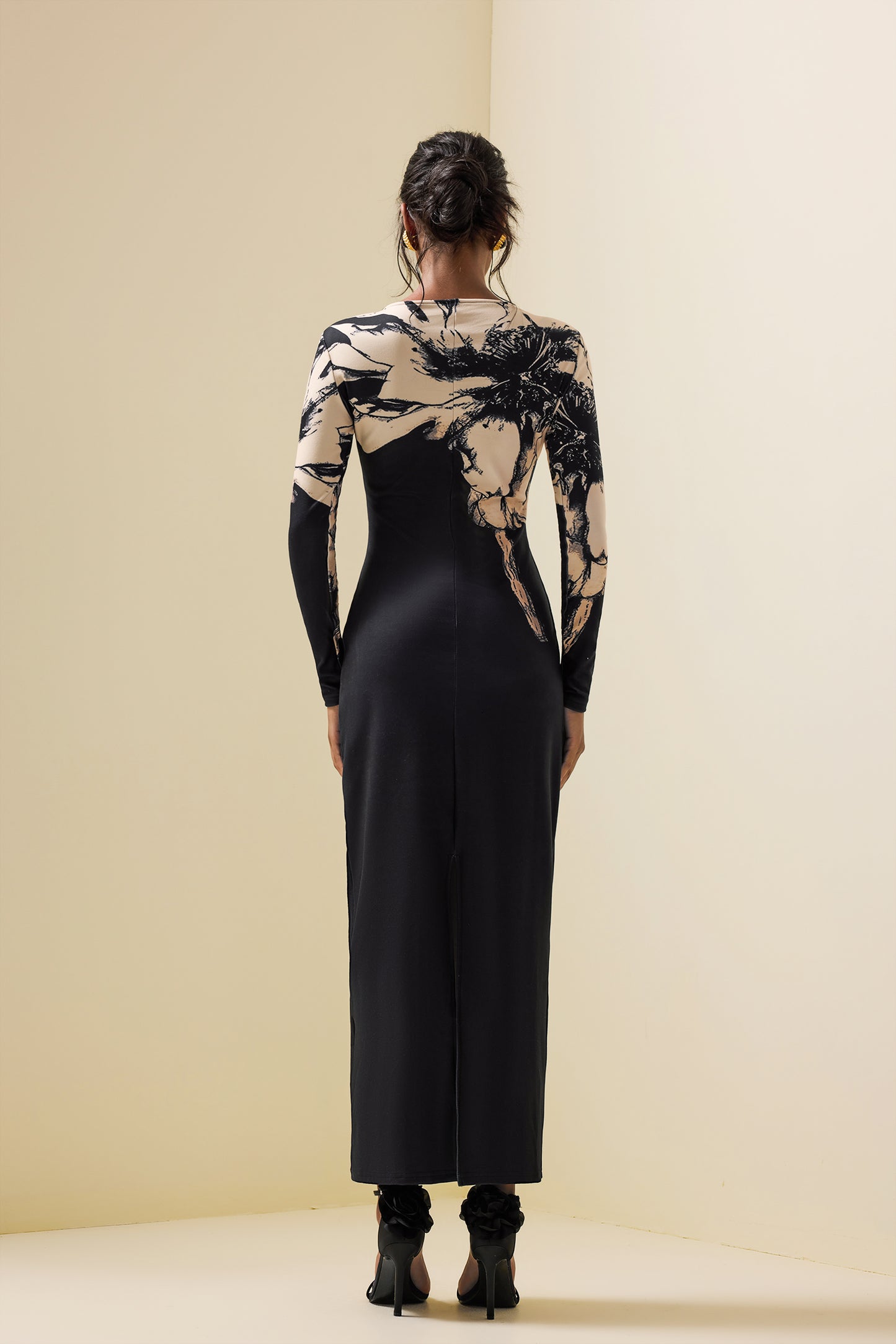 Elegantly Styled Dress for Everyday Wear