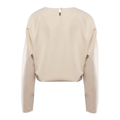 Effortlessly Elegant Blouse with a Timeless Design