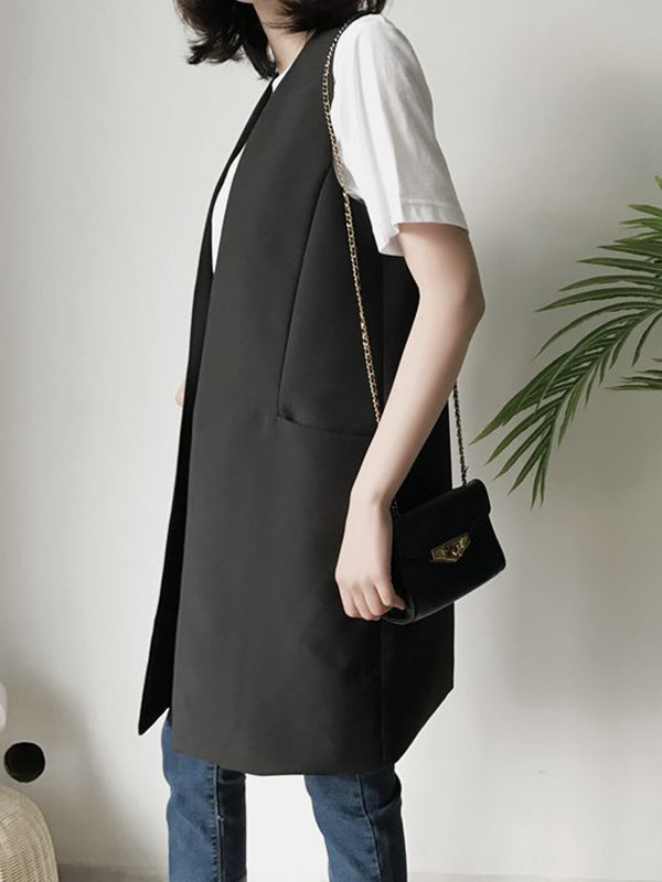 Effortlessly Elegant Garment with a Timeless Design