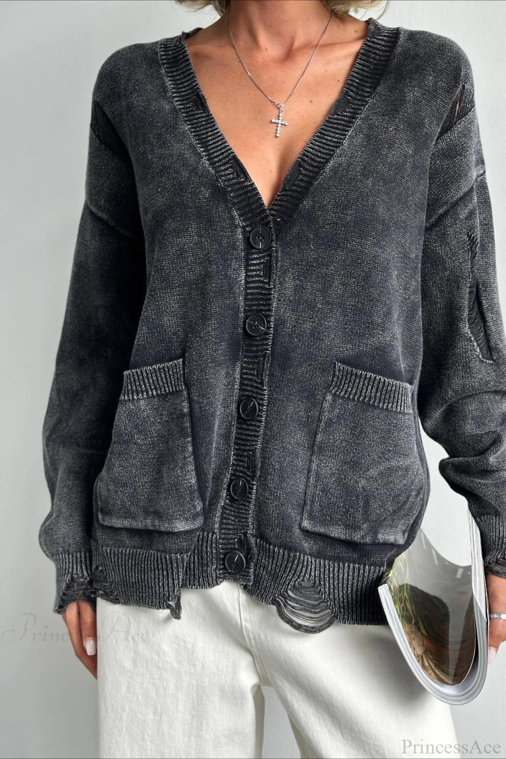 Elegantly Styled Cardigan for Everyday Wear