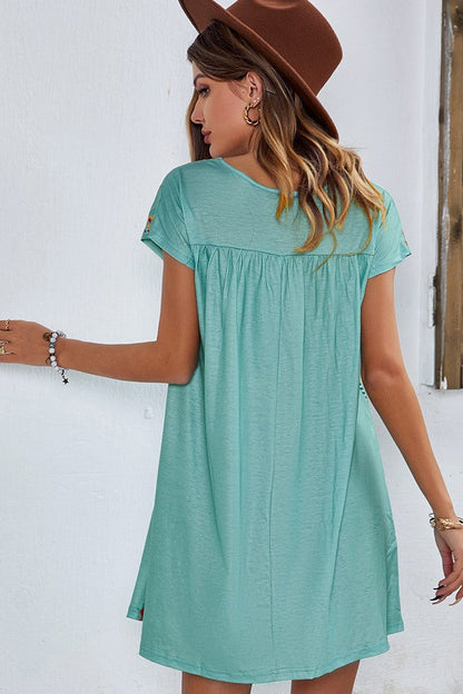 Gracefully Styled Dress for Any Occasion